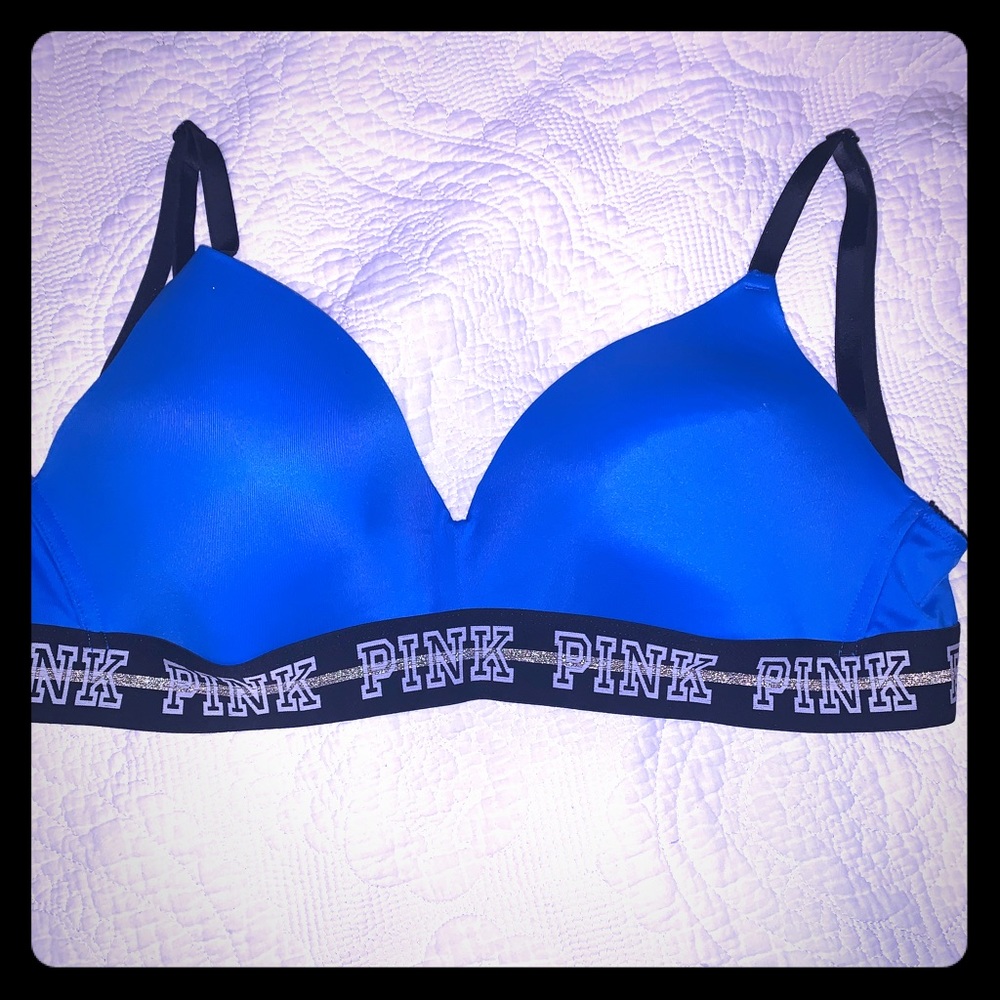 GORGEOUS VICTORIOUS SECRET TEE SHIRT BRA💙